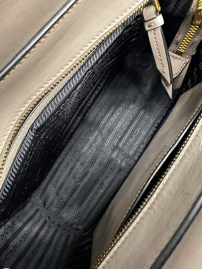 Pre-owned Prada grey Saffiano leather small top handle tote