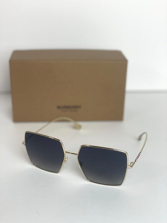 #38 Pre-owned Burberry light gold polarized sunglasses