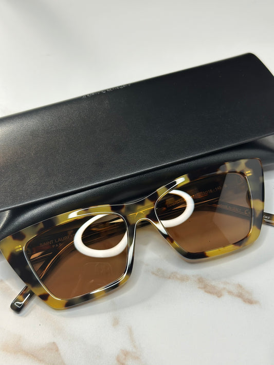 Pre-owned Saint Laurent light Havana sunglasses