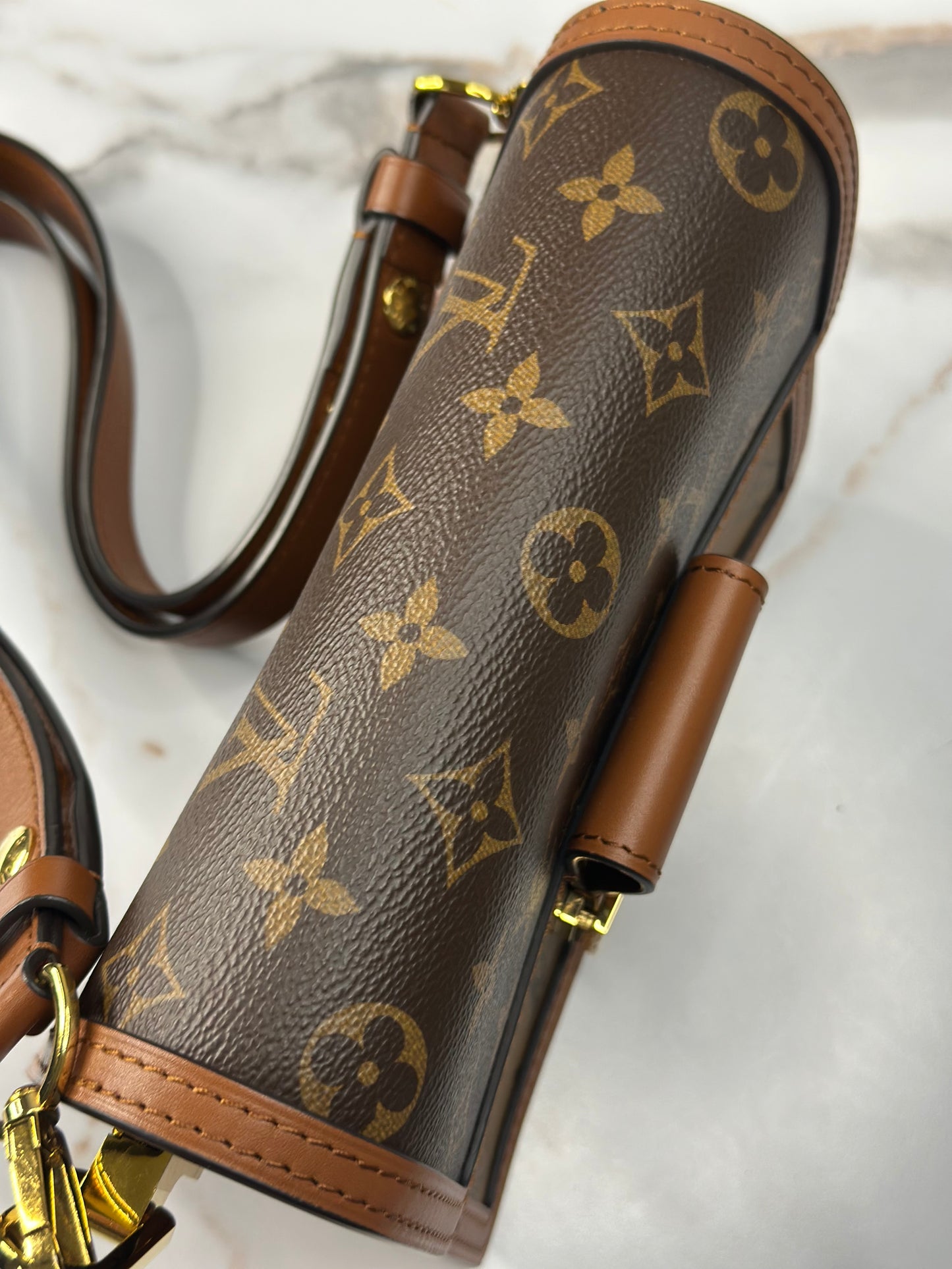 Pre-owned Louis Vuitton Dauphine Shoulder Bag Reverse Monogram Canvas Mini