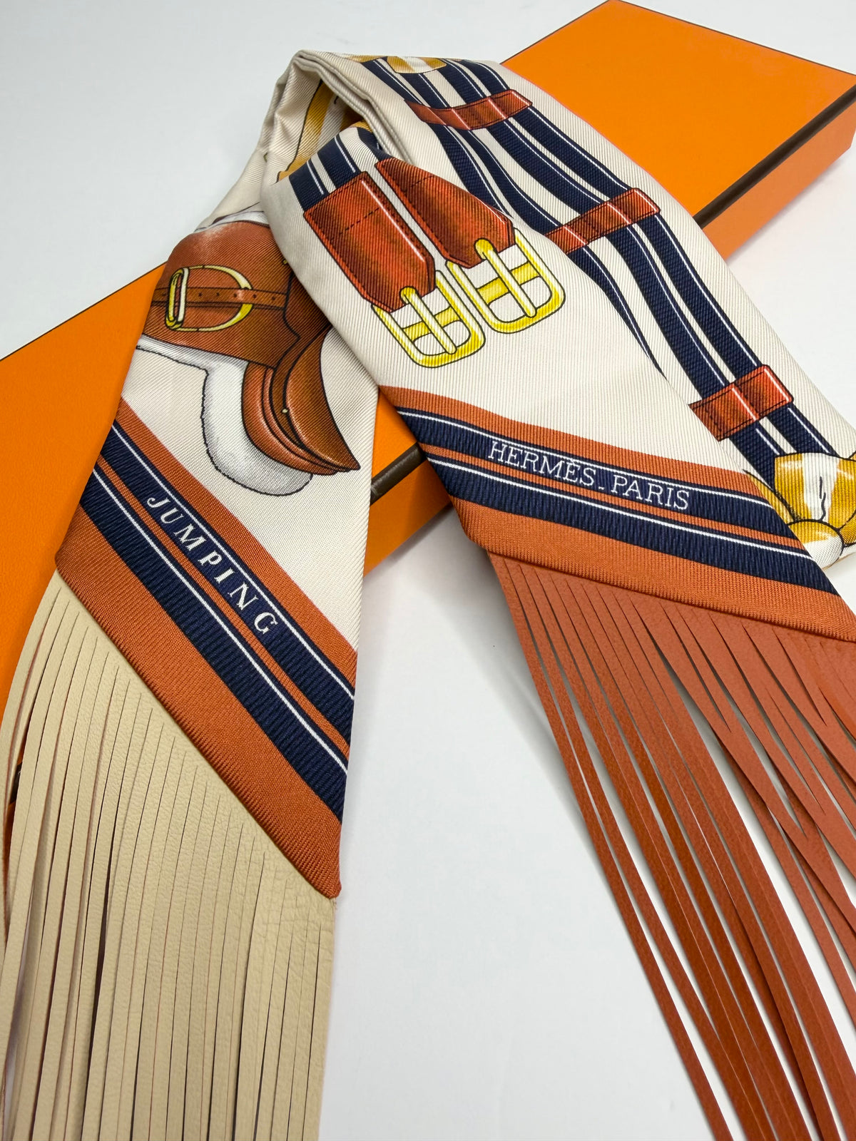 Pre-Owned Hermes Jumping Silk Twilly Scarf