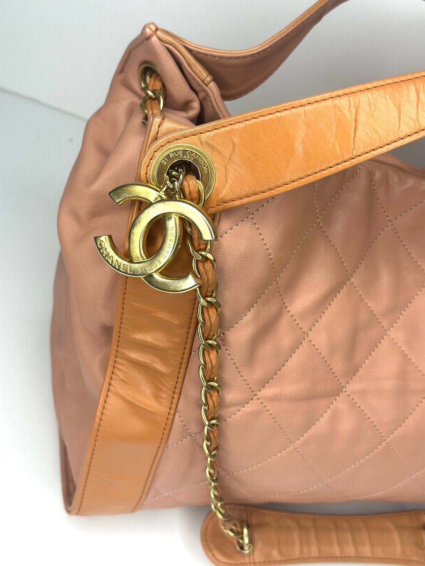 Pre-owned Chanel Matelasse Lambskin 2-Way bicolor Shoulder Bag