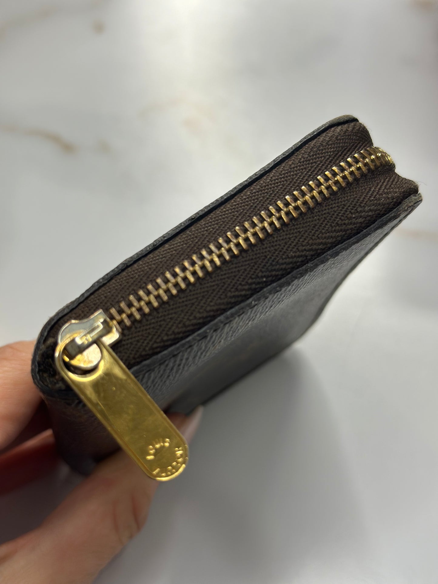 Pre-owned Louis Vuitton monogram canvas compact zippy