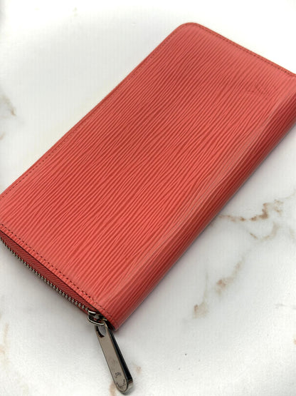 Pre-owned Louis Vuitton pink coral Epi leather zippy wallet