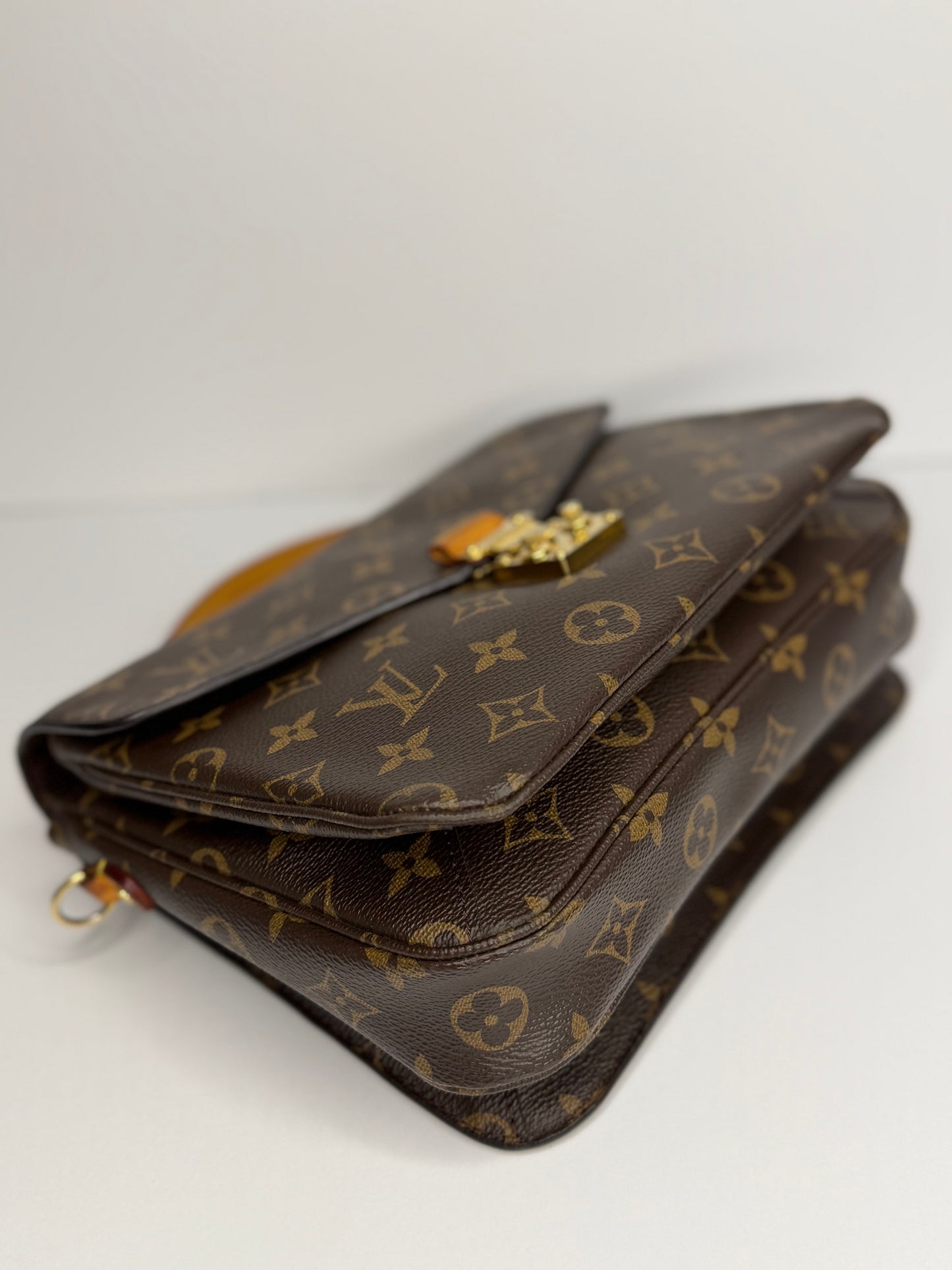 Pre-owned Louis Vuitton monogram canvas Pochette metis Crossbody
