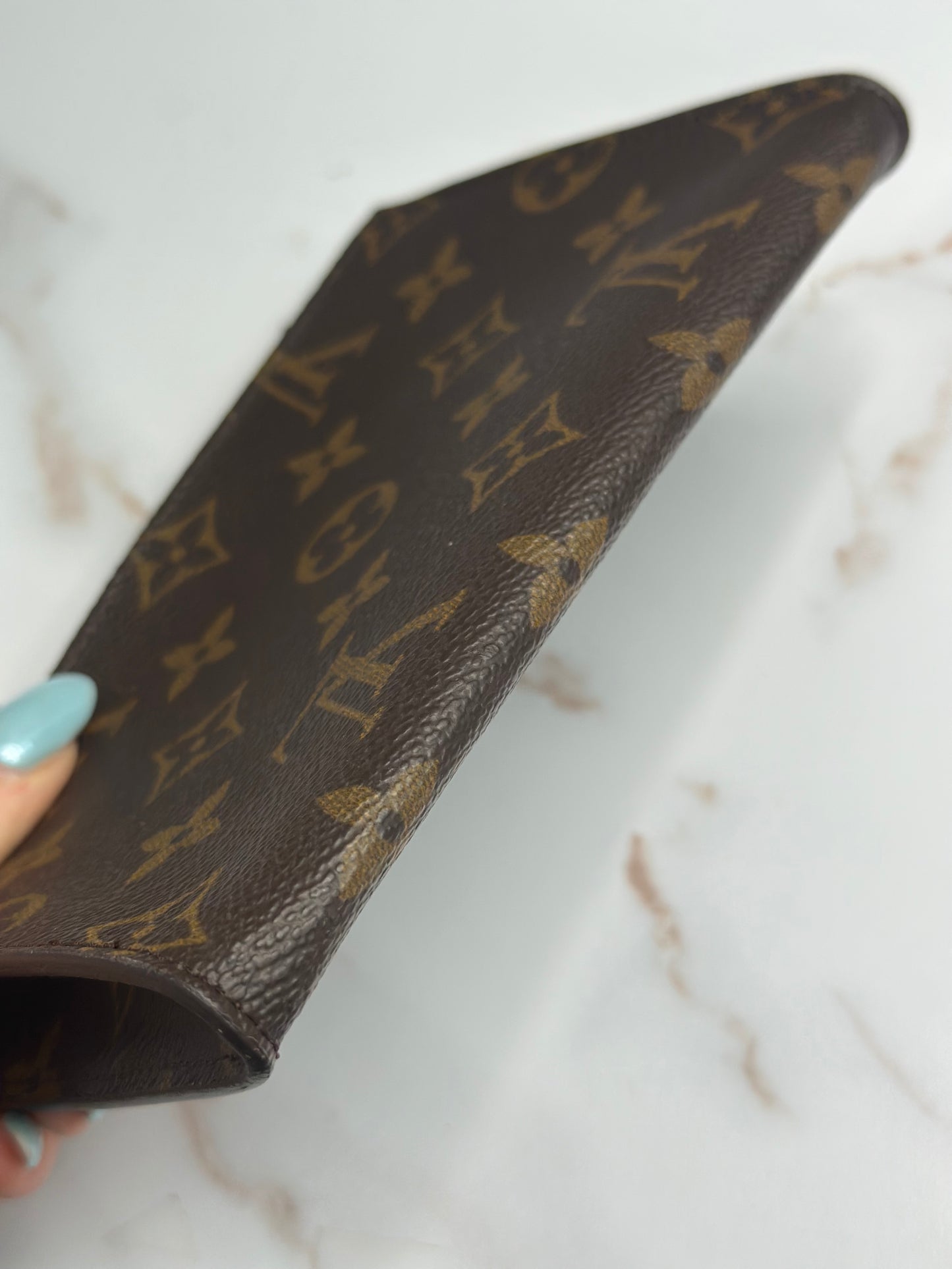 Pre-owned Louis Vuitton Monogram canvas Bucket 23 Pouch