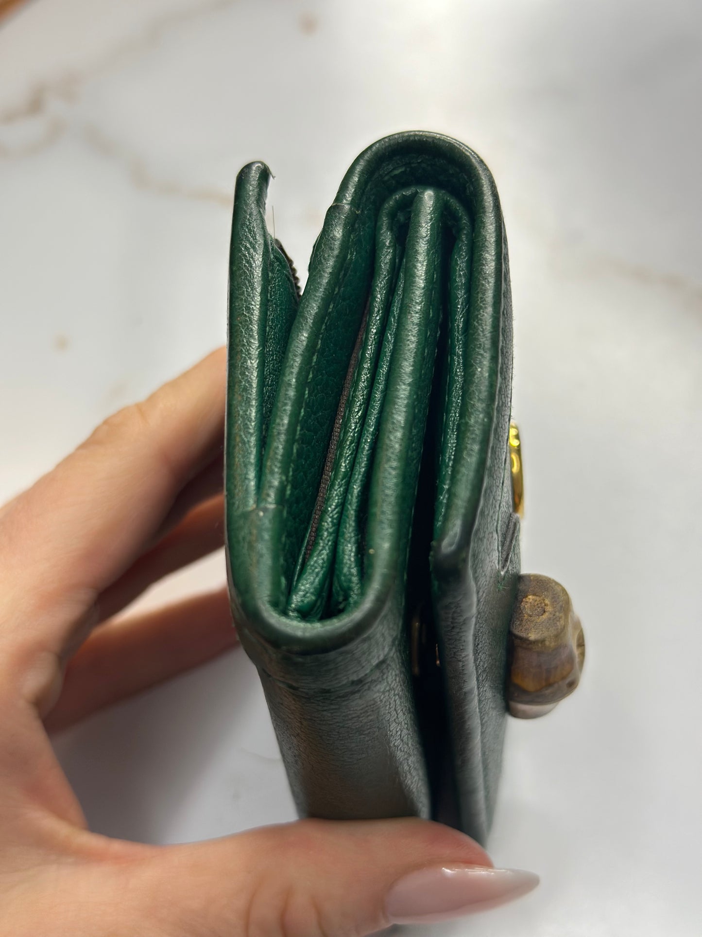 Pre-owned Gucci Diana green, leather, compact trifold wallet