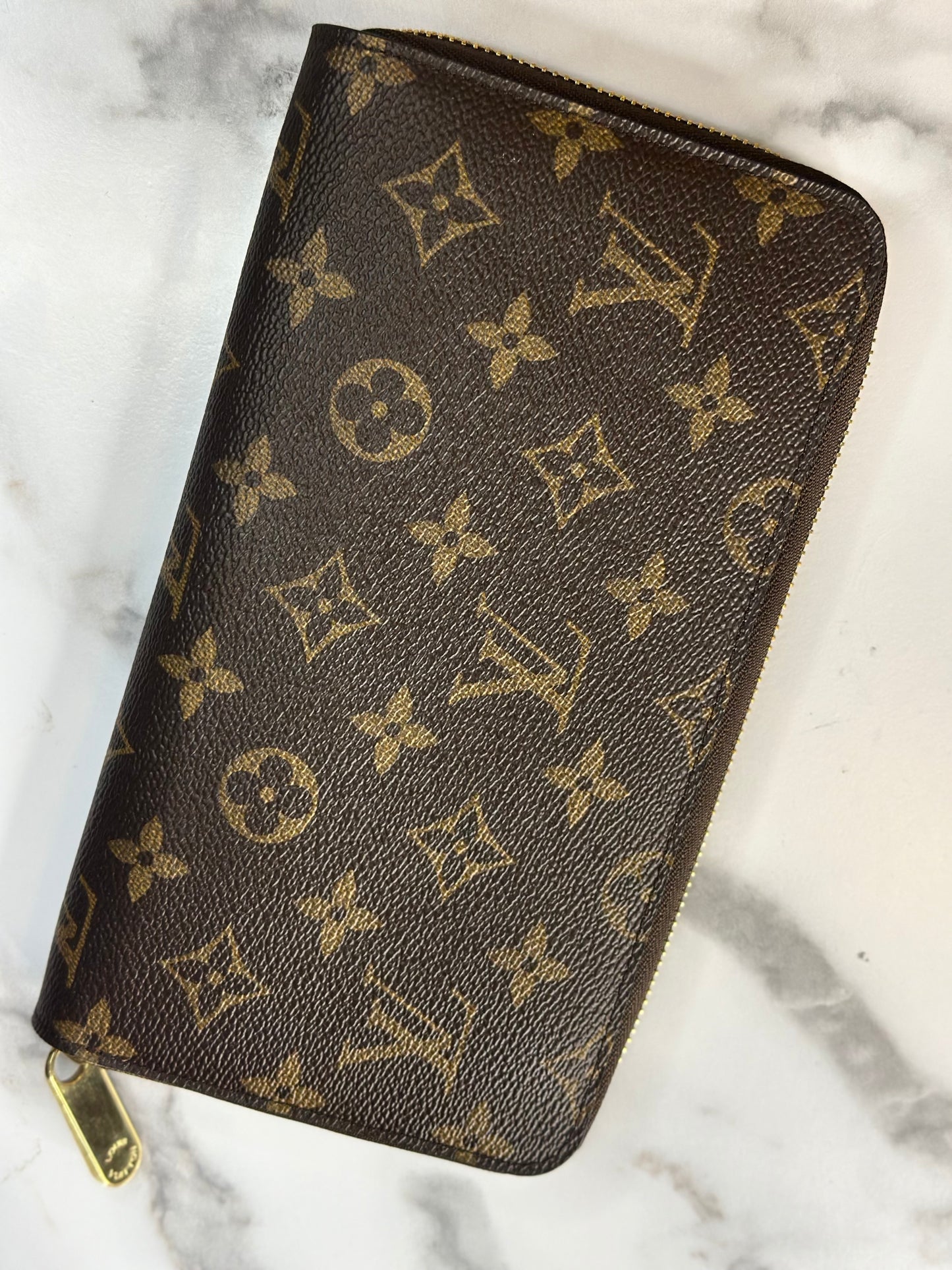 Pre-owned Louis Vuitton monogram canvas zippy organizer wallet