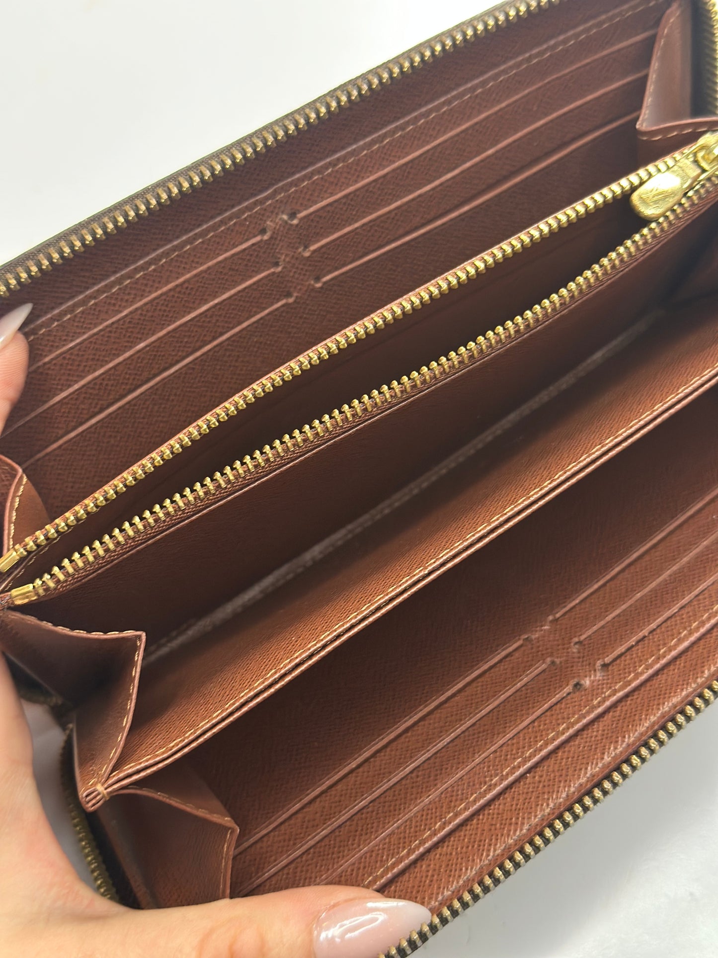 Pre-owned Louis Vuitton monogram canvas zippy wallet