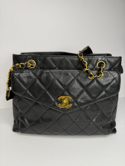 Pre-owned Chanel 1994-1996 quilted caviar leather front pocket shoulder tote