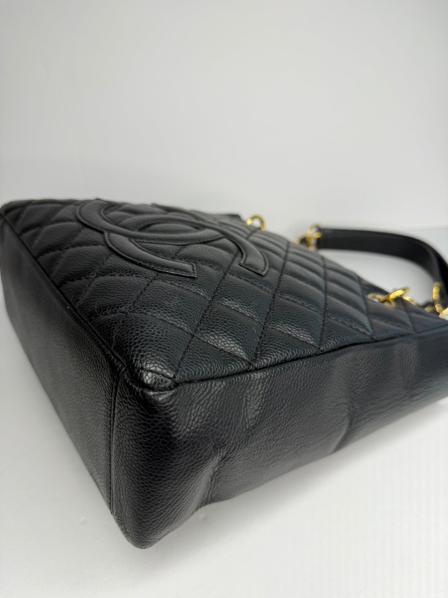 Pre-owned Chanel Black caviar leather petite, shopping tote shoulder bag