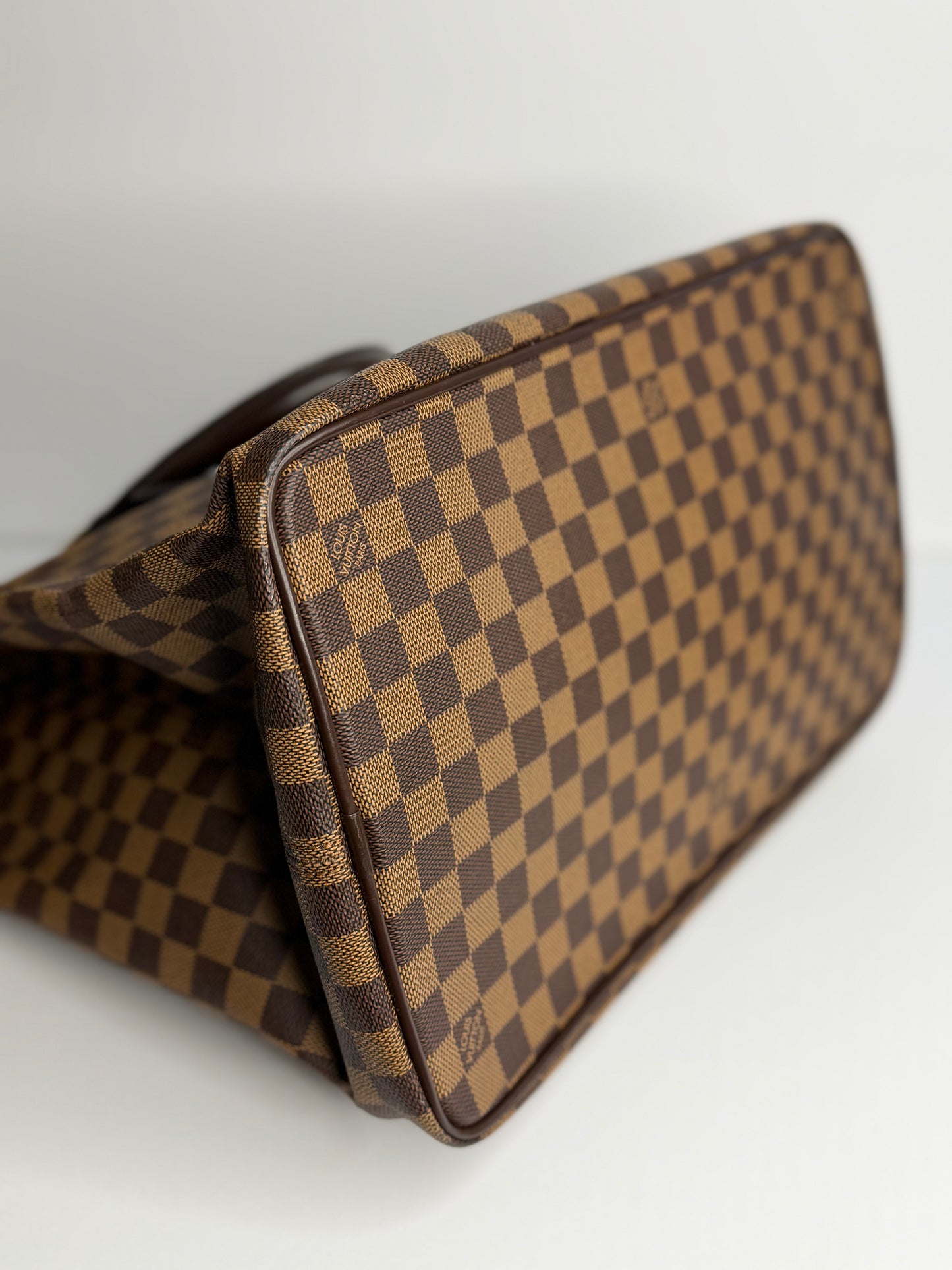 Pre-owned Louis Vuitton Damier Ebene Greenwich PM travel tote