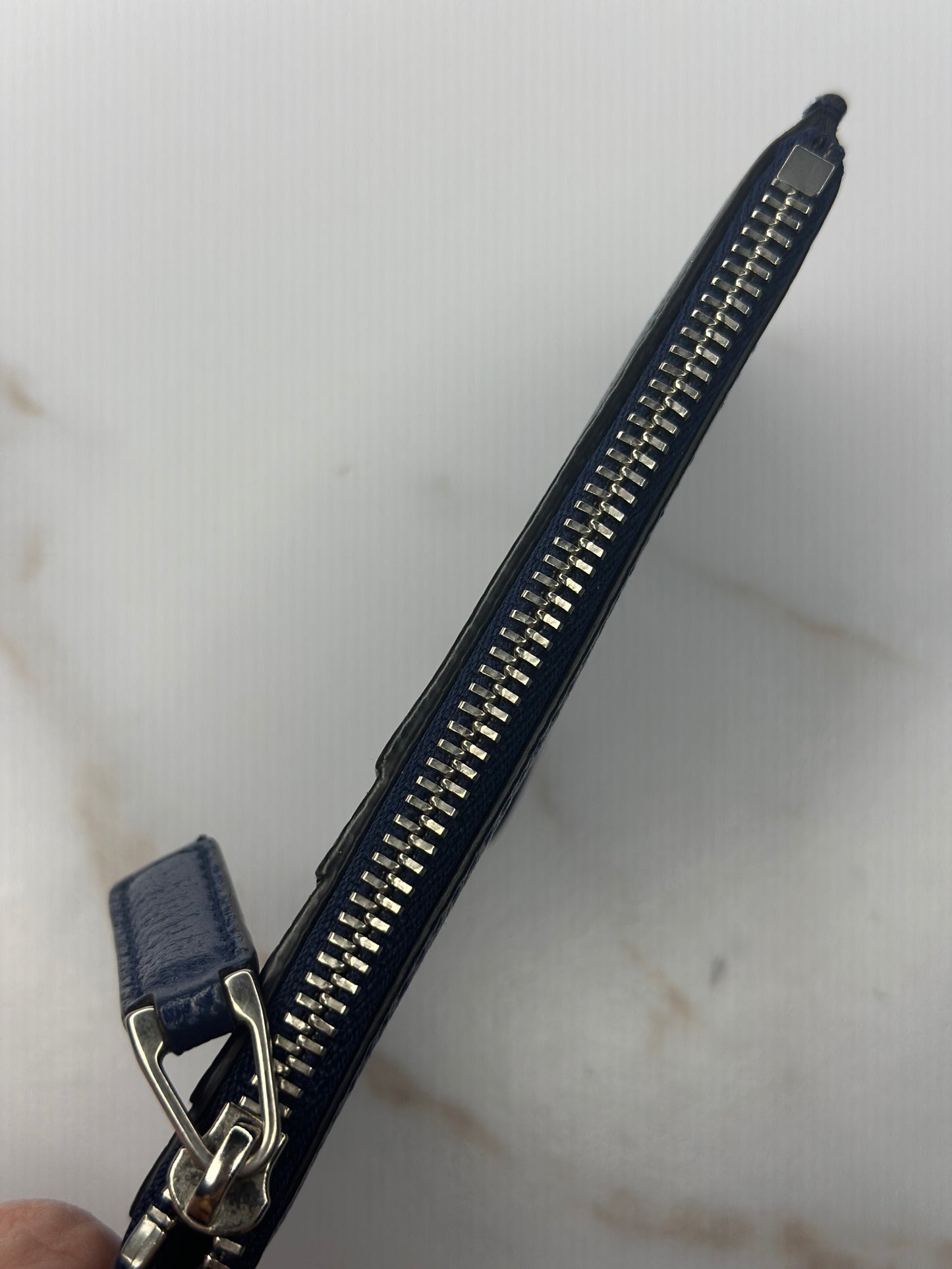 Gucci GG dark blue leather card case