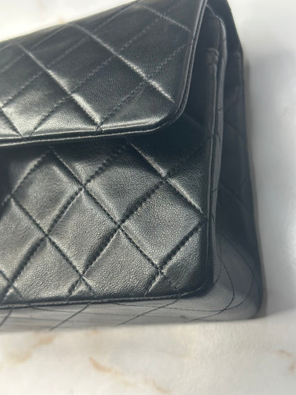 Pre-owned Chanel 1991-1993 small black lambskin double flap shoulder bag