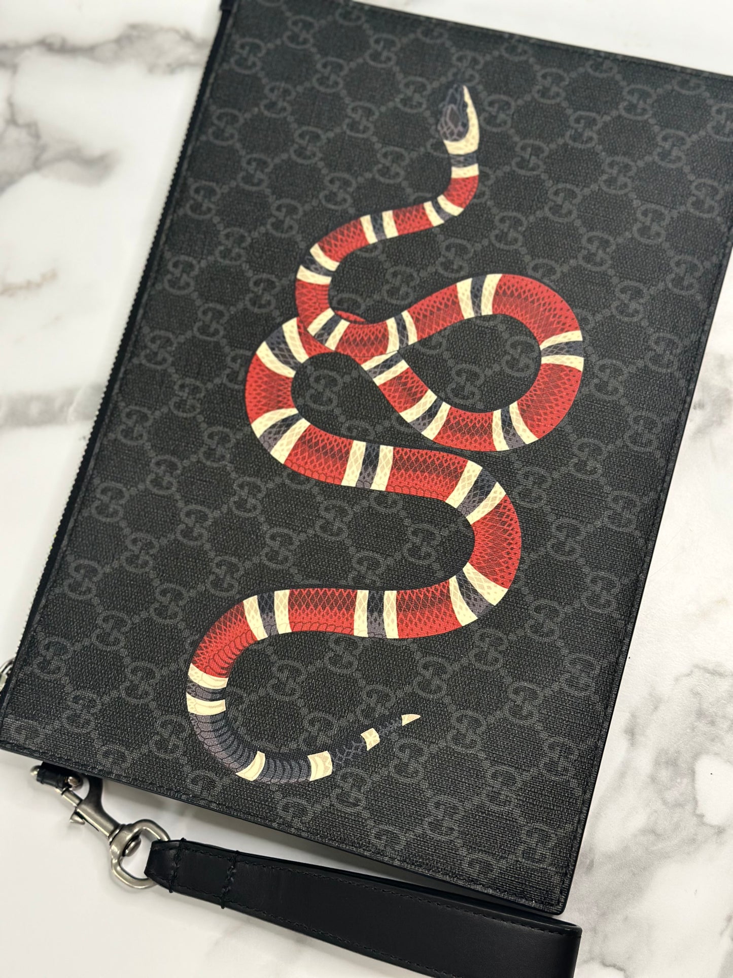 Pre-owned Gucci GG Supreme Bestiary Kingsnake Clutch