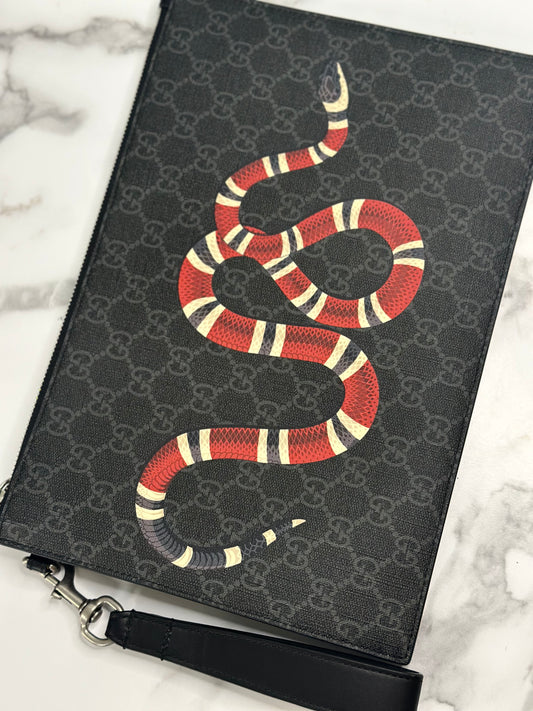 Pre-owned Gucci GG Supreme Bestiary Kingsnake Clutch