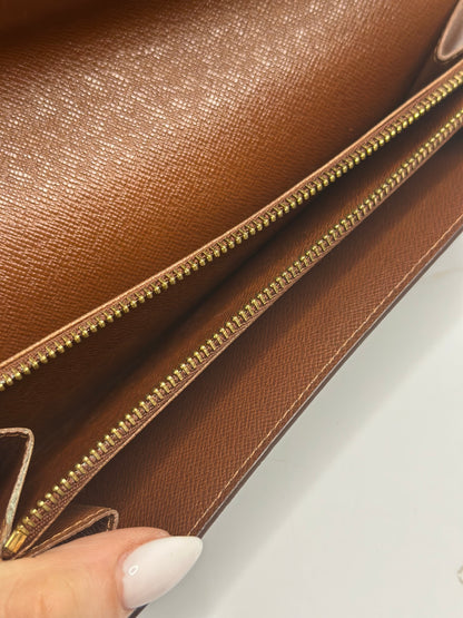 Pre-owned Louis Vuitton monogram canvas Sarah wallet
