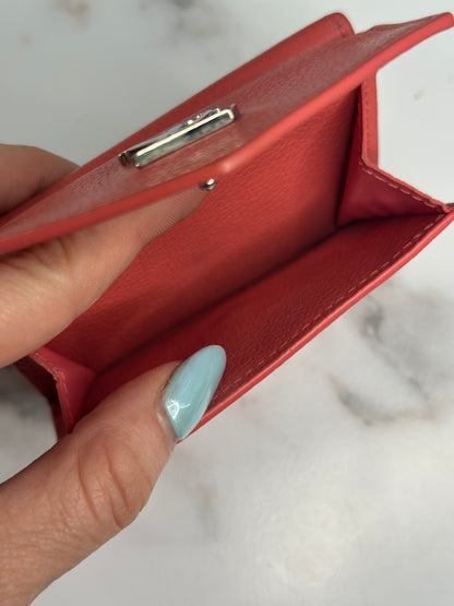 Pre-owned Louis Vuitton Coral leather lock me compact wallet