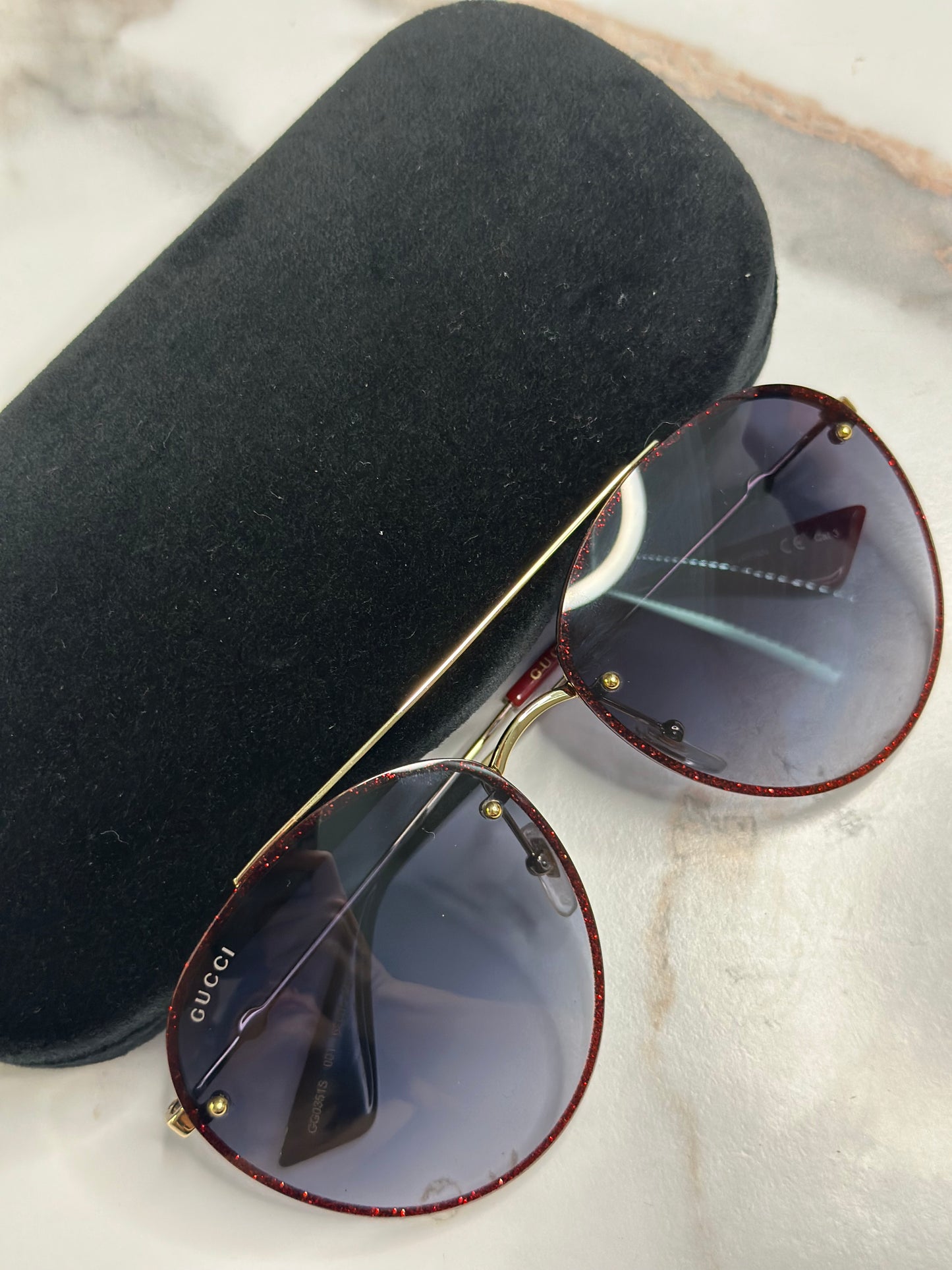 Pre-owned Gucci Red Glitter Oversized Aviators