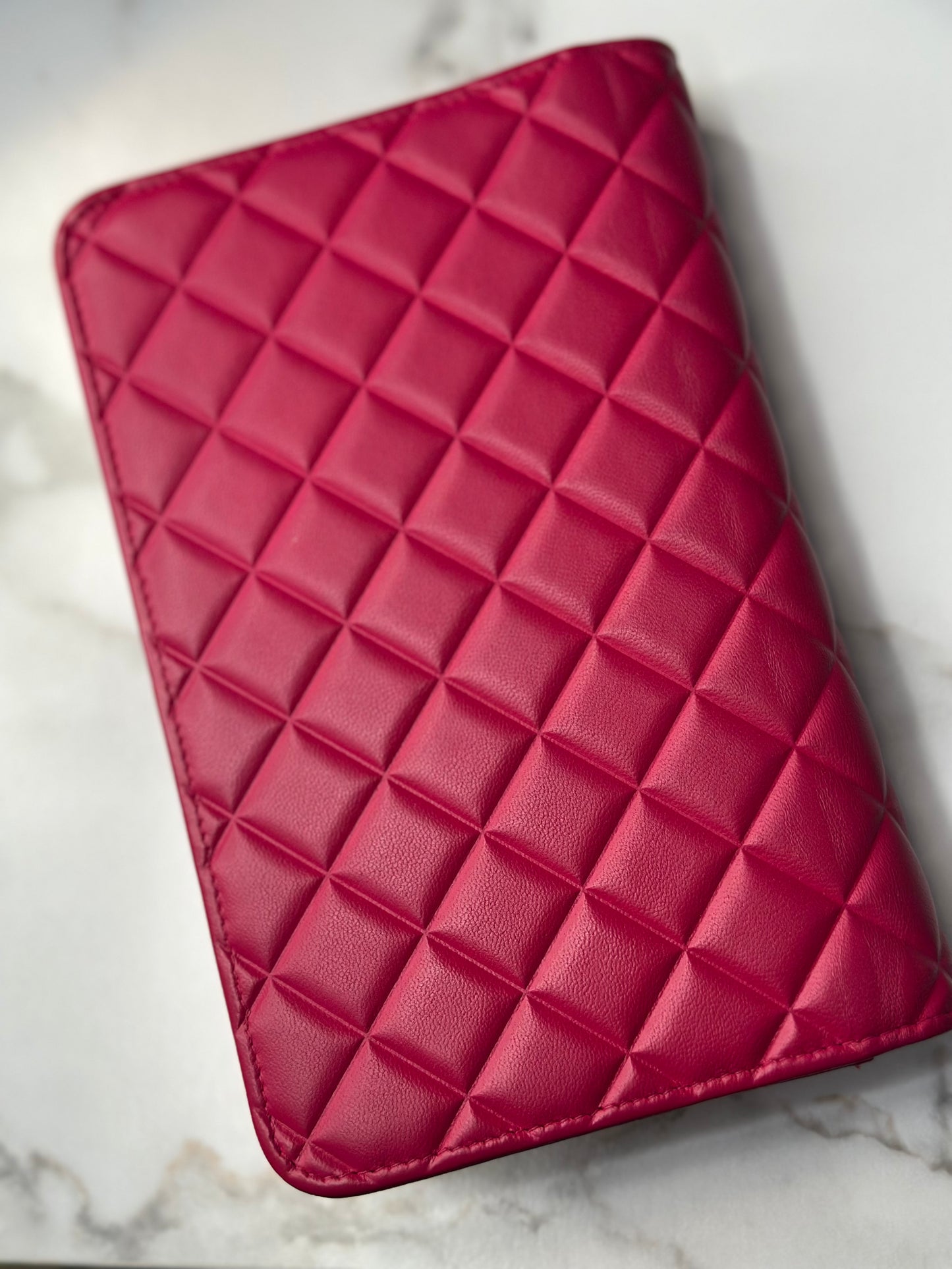 Pre-owned Chanel hot pink quilted caviar wallet on chain