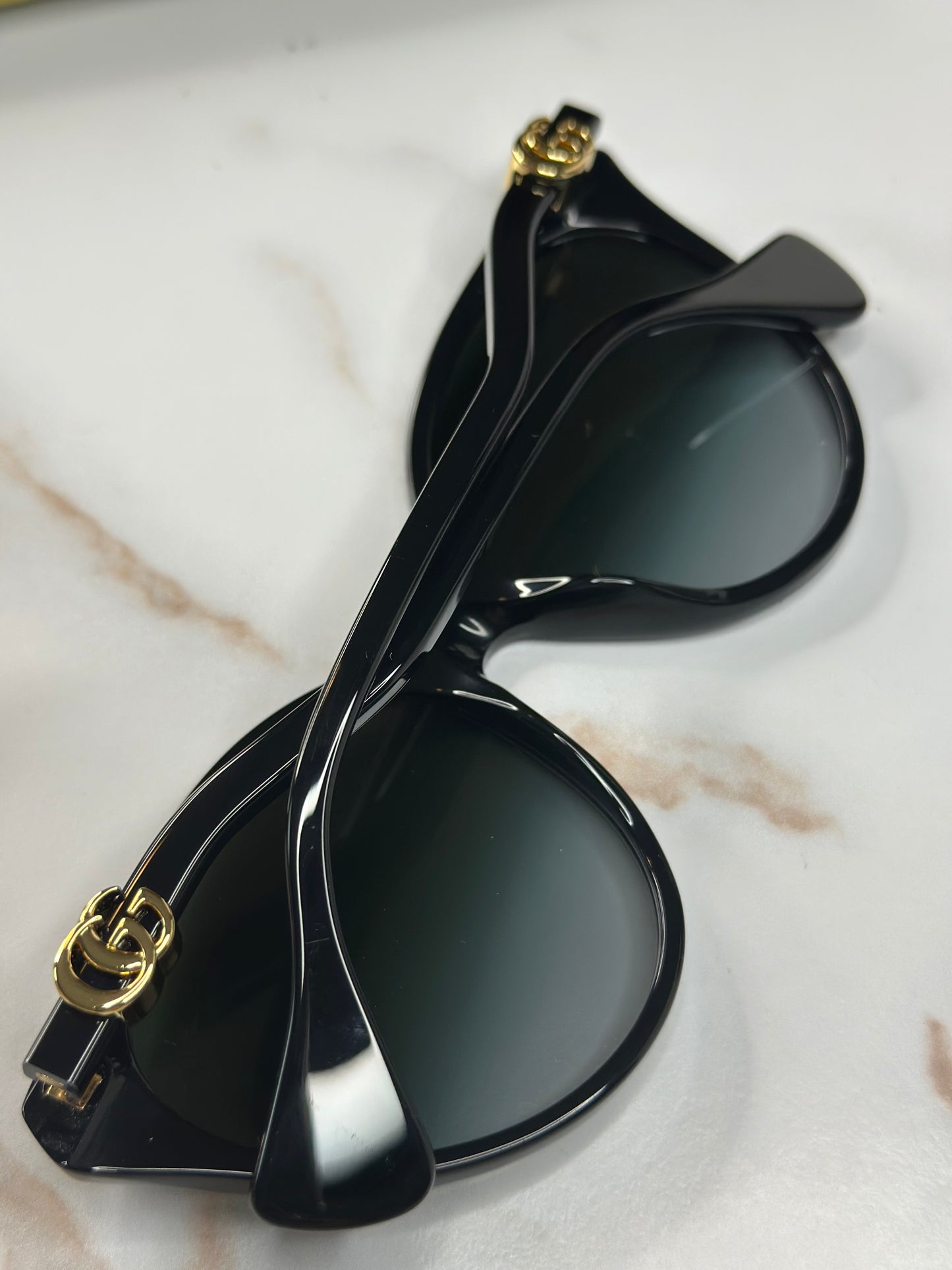 Pre-owned Gucci GG Marmont cat eye sunglasses