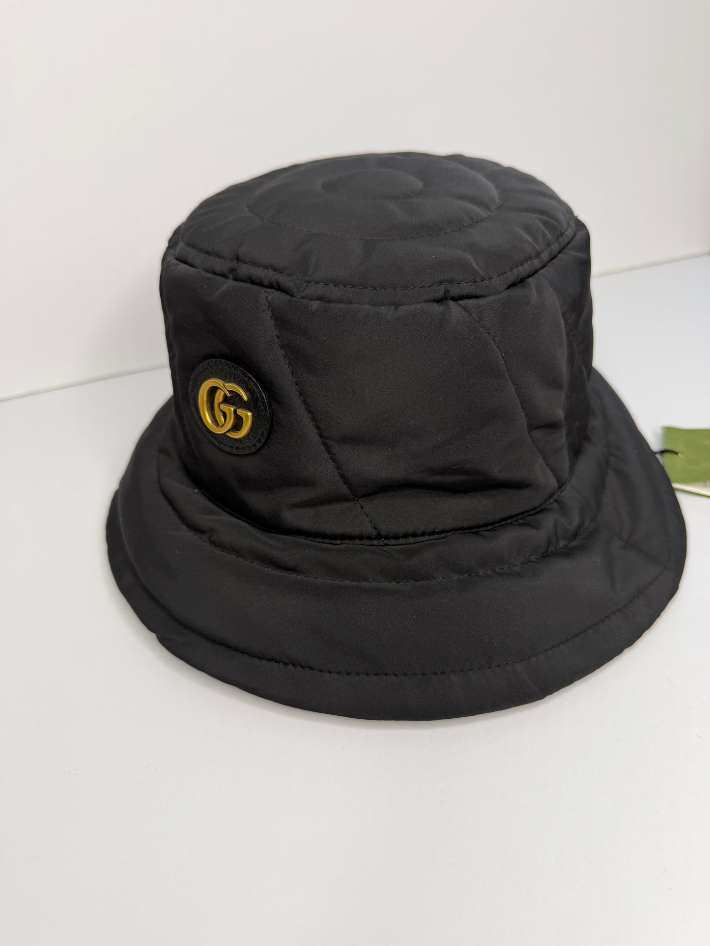 Pre-owned Gucci GG Marmont nylon bucket hat size medium