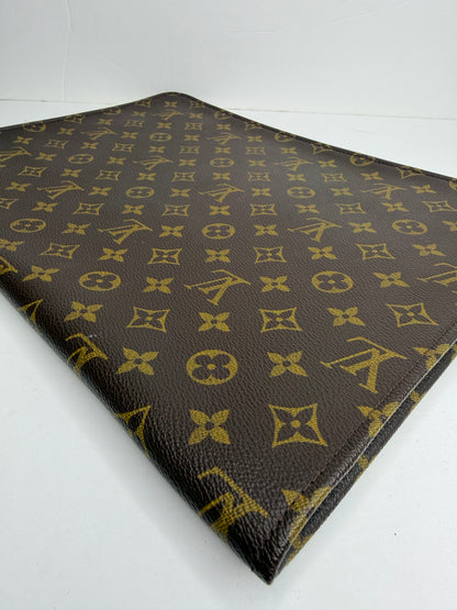 Pre-owned Louis Vuitton monogram canvas Poche Documents