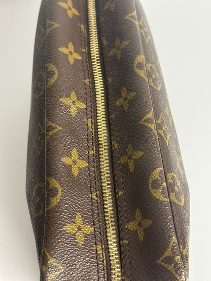 Pre-owned Louis Vuitton monogram canvas toiletry 28 pouch