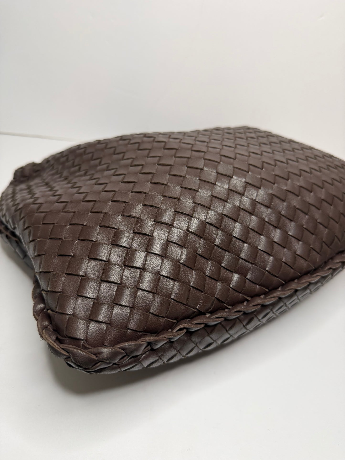 Pre-owned Bottega Veneta Intrecciato Veneta hobo bag in dark brown leather
