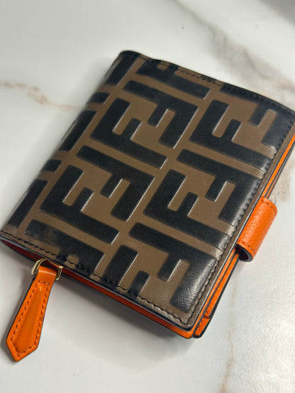 Pre-owned Fendi Zucca embossed leather compact wallet