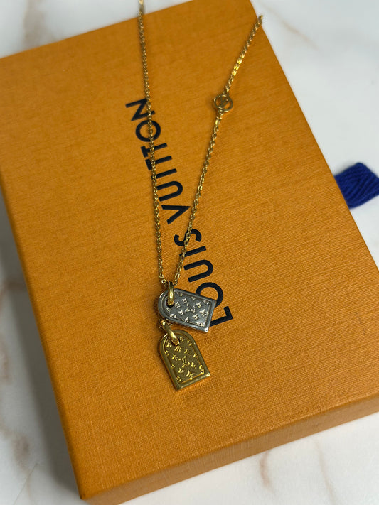Pre-owned Louis Vuitton Nanogram necklace