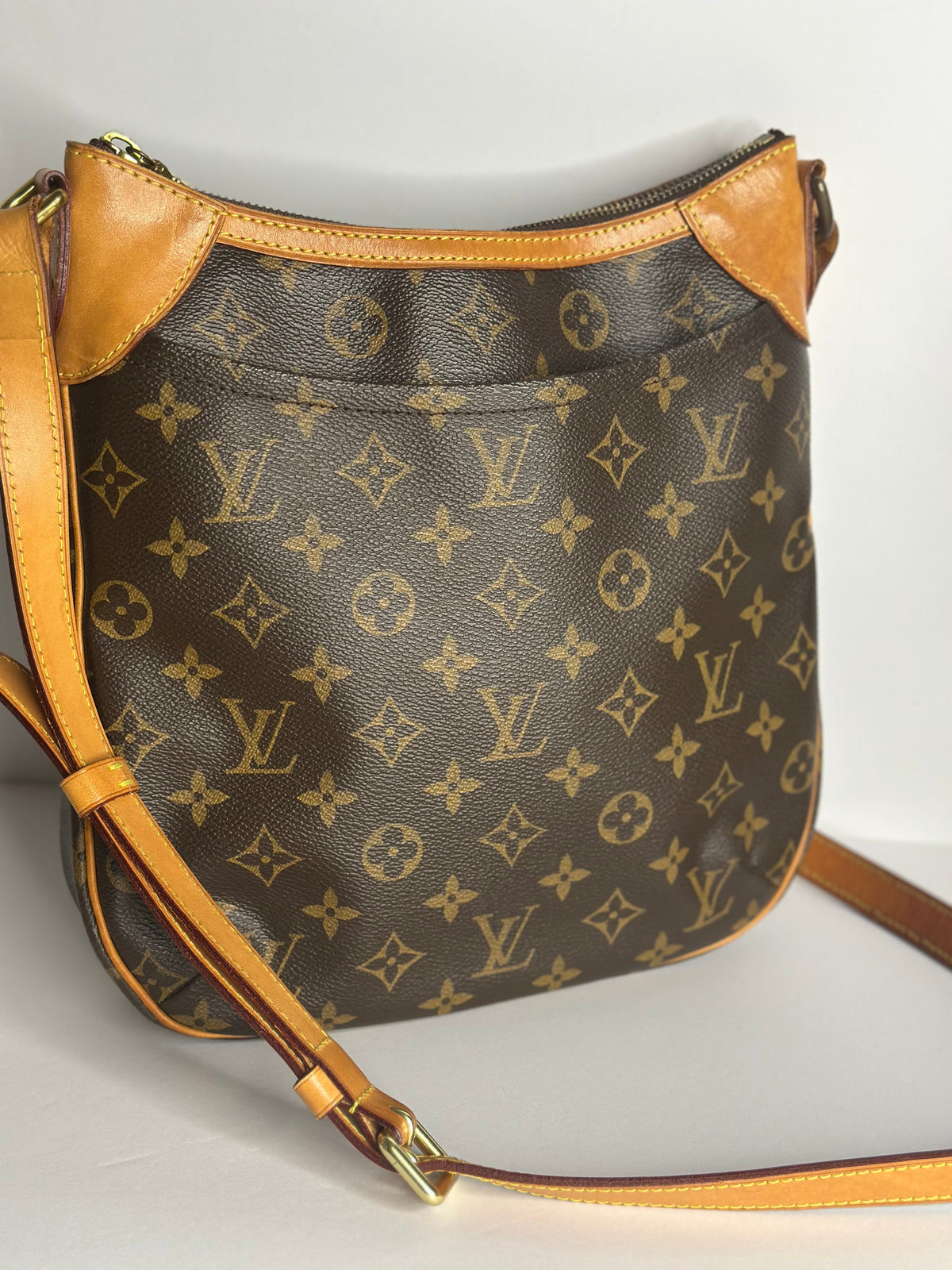 Pre-owned Louis Vuitton Monogram Odeon PM crossbody bag