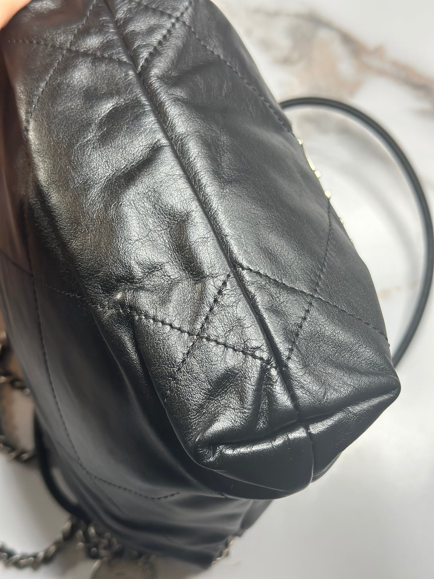 Pre-owned Chanel Mini 22 black calf skin leather Crossbody