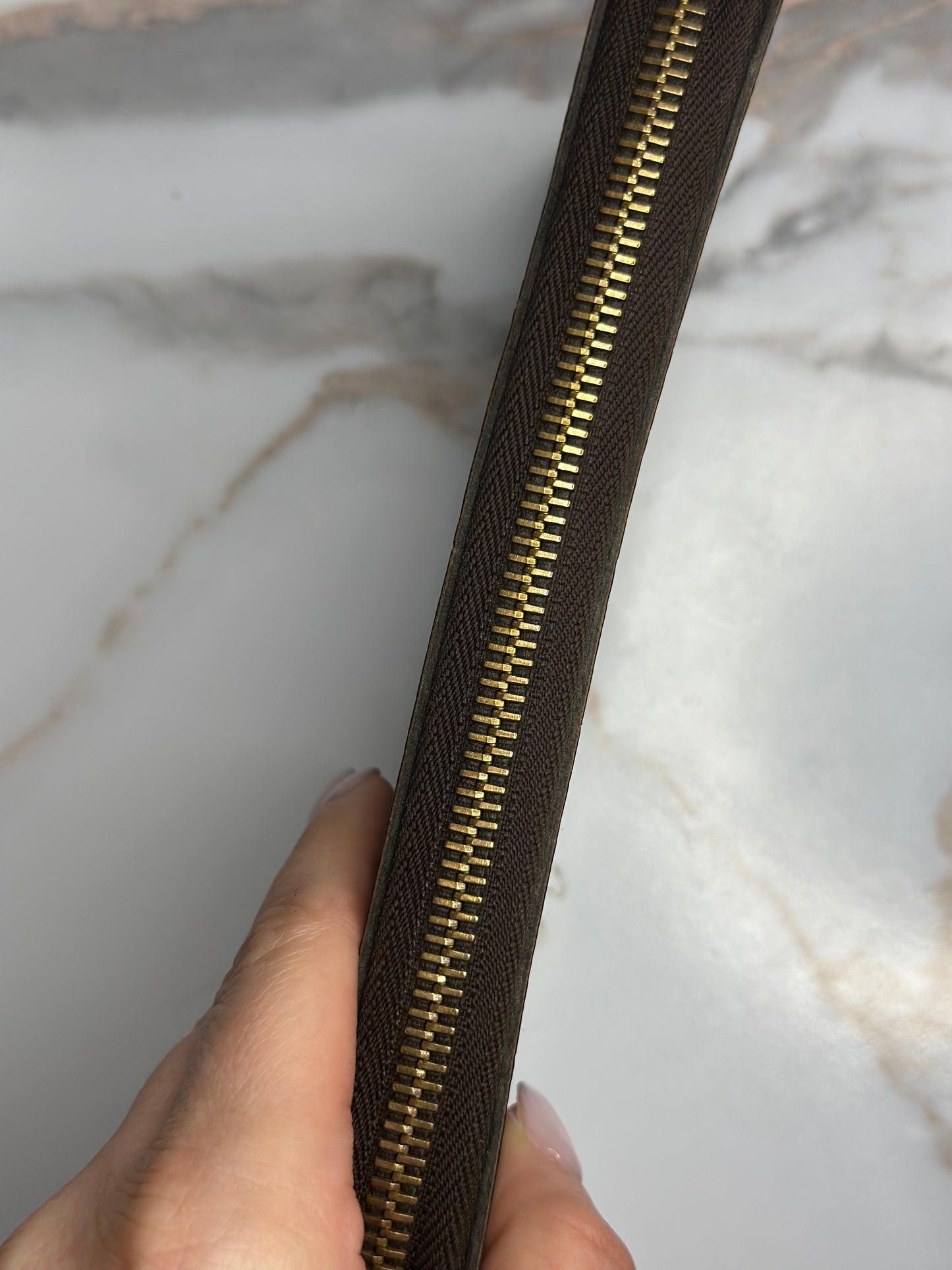 Pre-owned Louis Vuitton monogram canvas zippy wallet