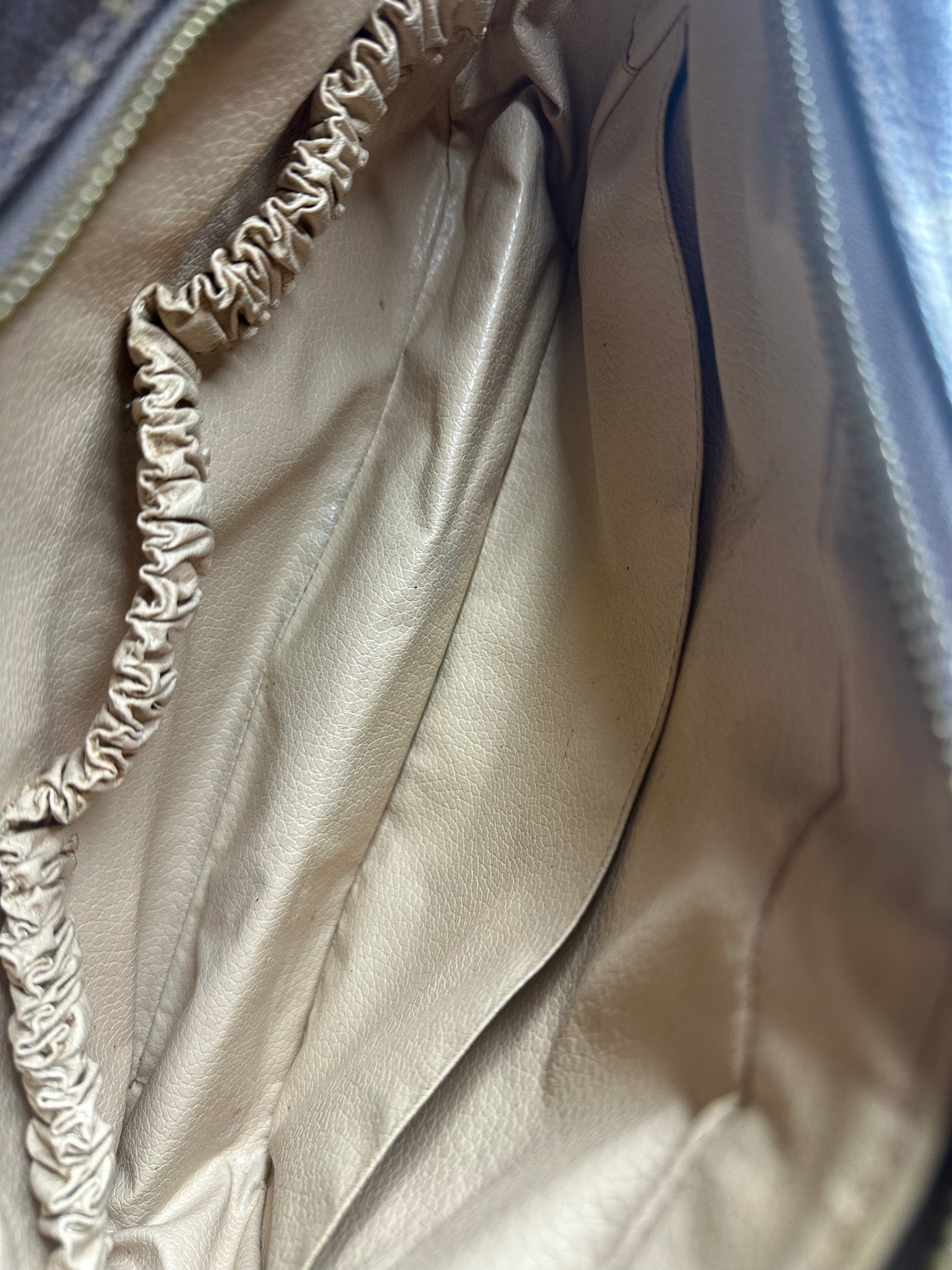 Pre-owned Louis Vuitton monogram canvas toiletry 28