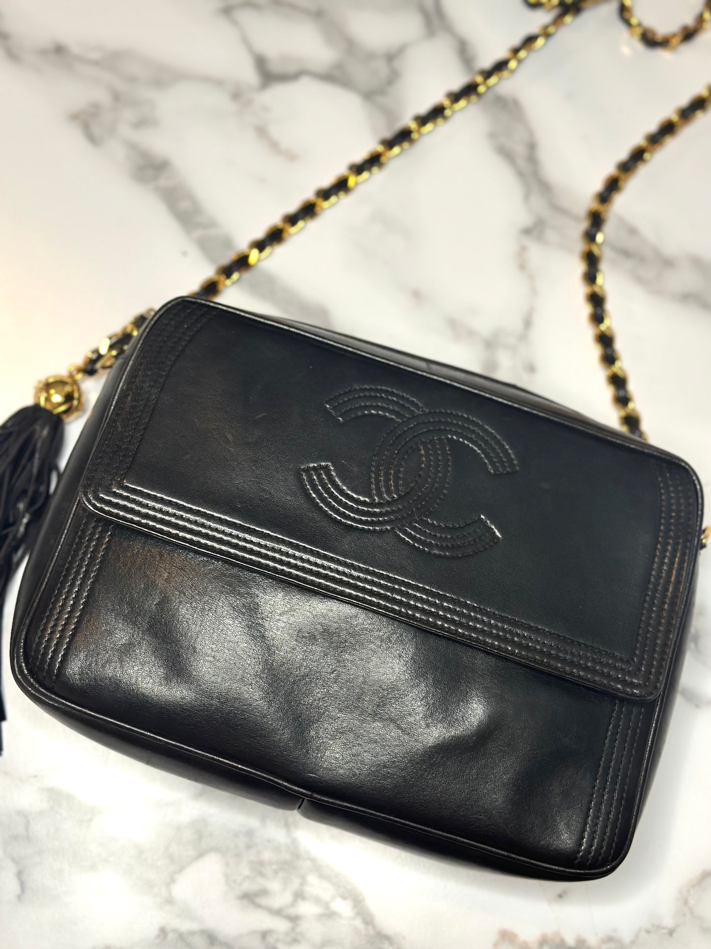 Pre-owned Chanel vintage Black Lambskin Tassel Camera Bag