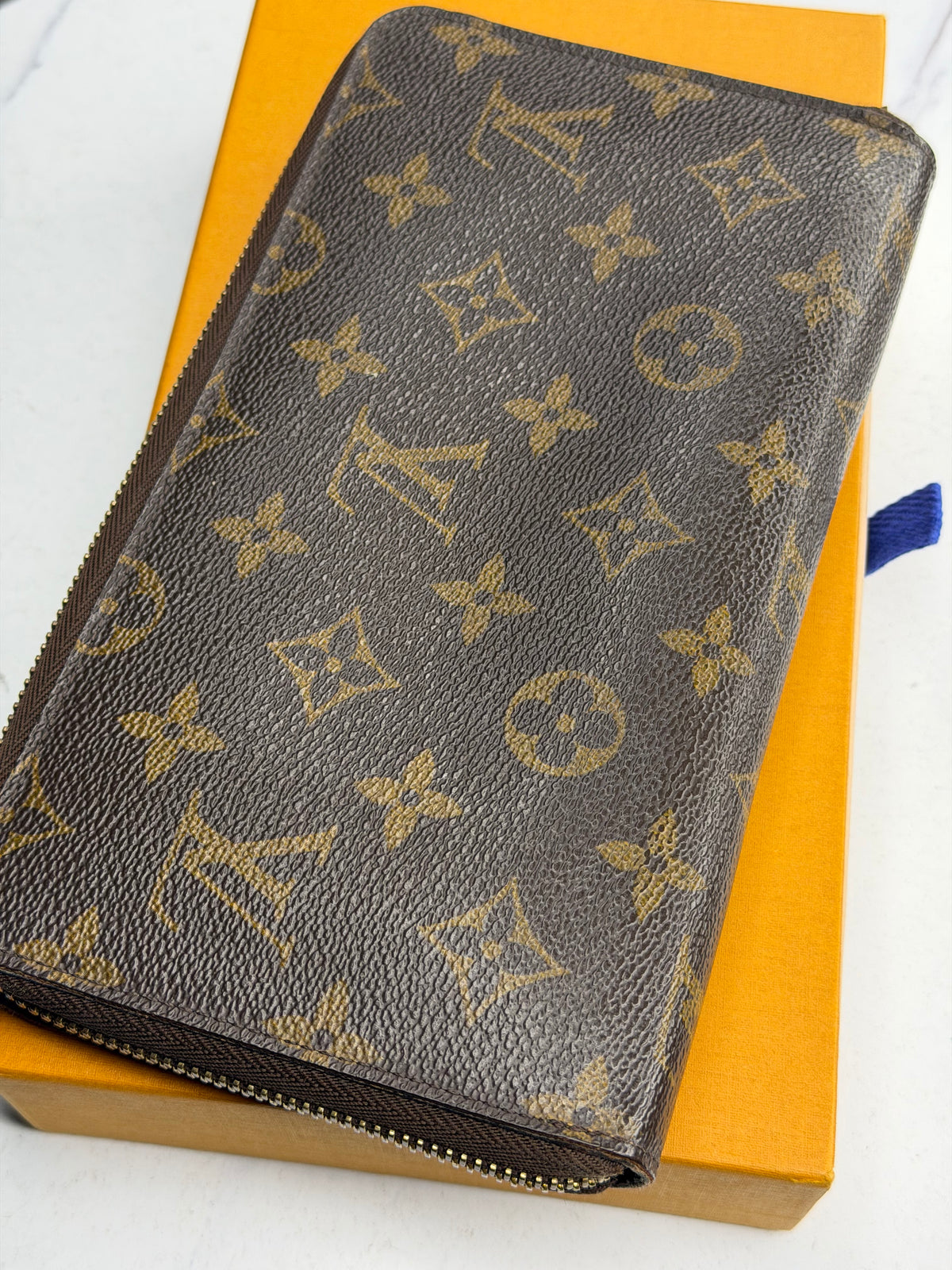 Pre-owned Louis Vuitton monogram, canvas zippy organizer wallet