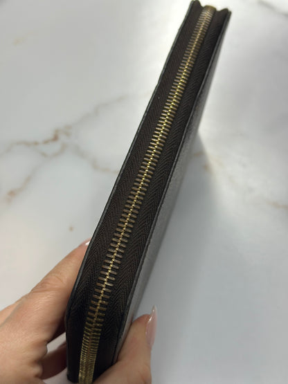 Pre-owned Louis Vuitton monogram canvas zippy wallet