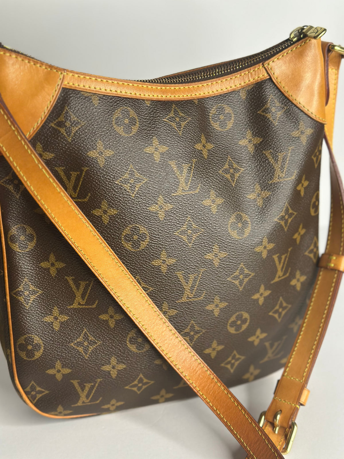 Pre-owned Louis Vuitton Monogram Odeon PM crossbody bag