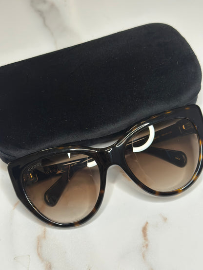Pre-owned Gucci tortoise interlocking logo cat eye sunglasses