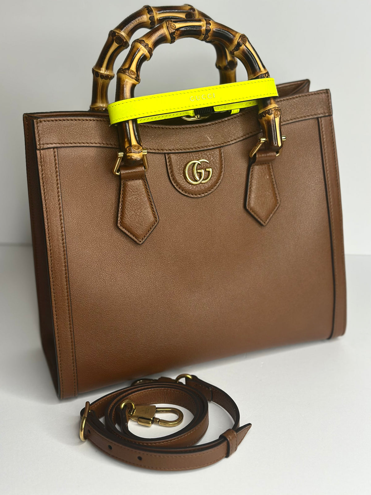 Pre-owned Gucci bamboo, brown leather, medium Diana two way tote