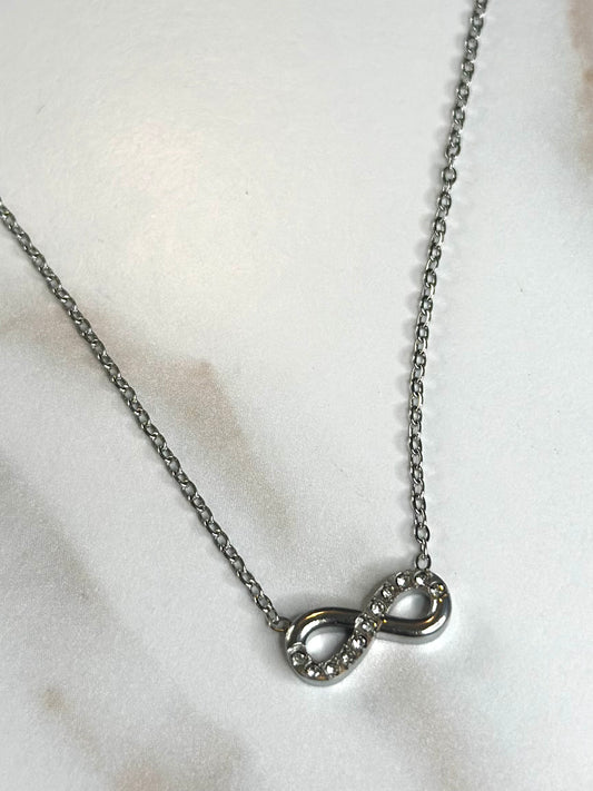 Infinity SLV necklace
