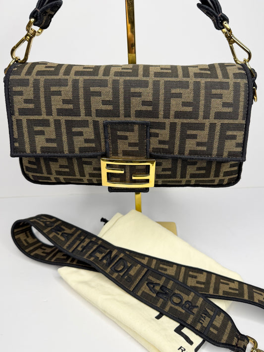 Pre-owned Fendi Baguette Brown FF Jacquard Fabric With Gold Hardware