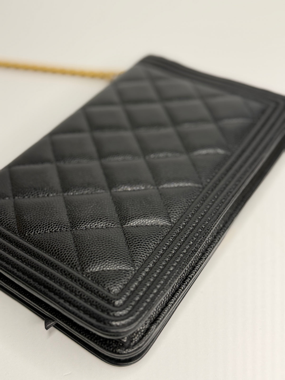 Pre-owned Chanel Le Boy quilted caviar leather wallet on chain