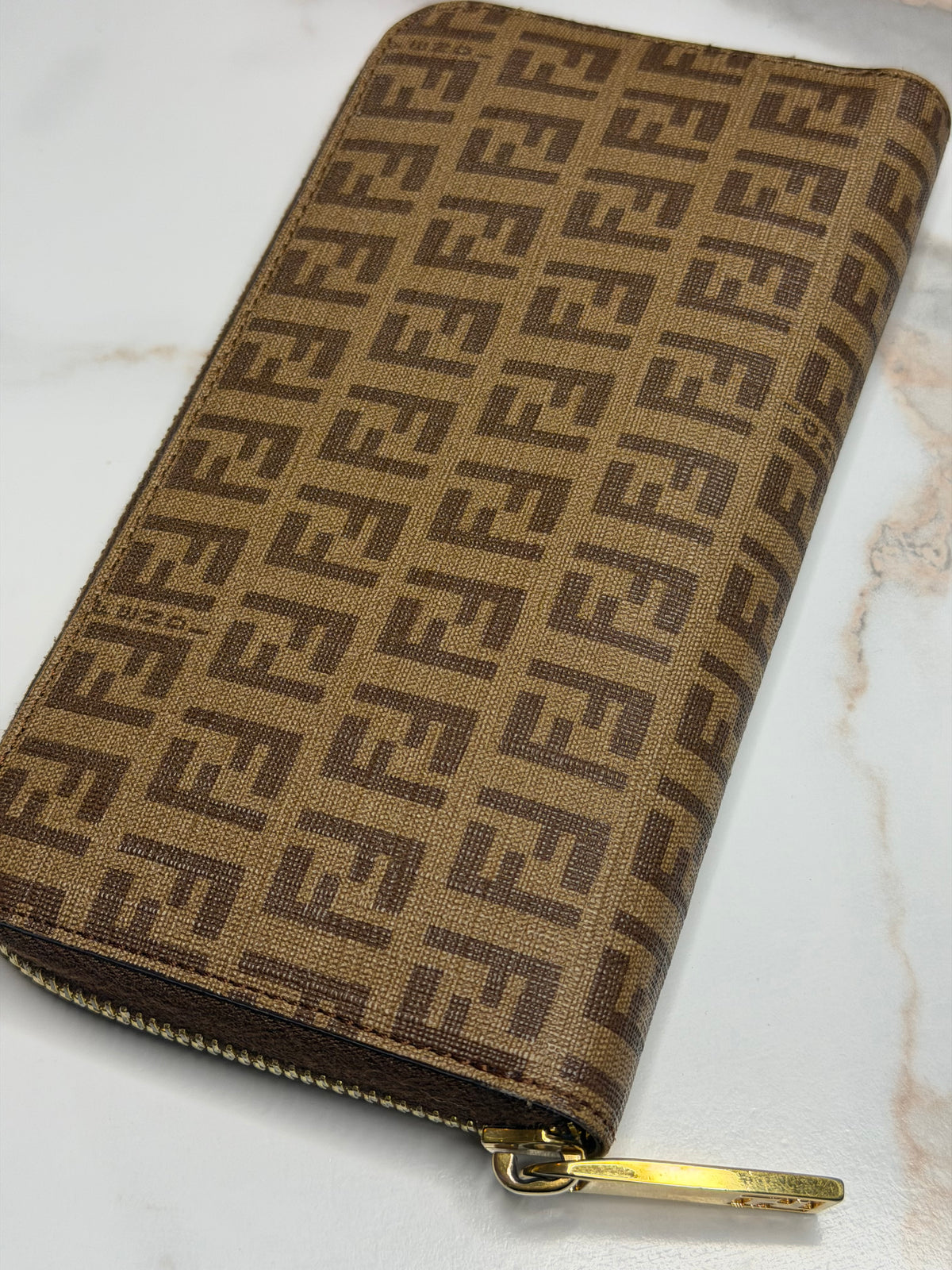 Pre-owned Fendi Spalmati Forever Zip Around Wallet