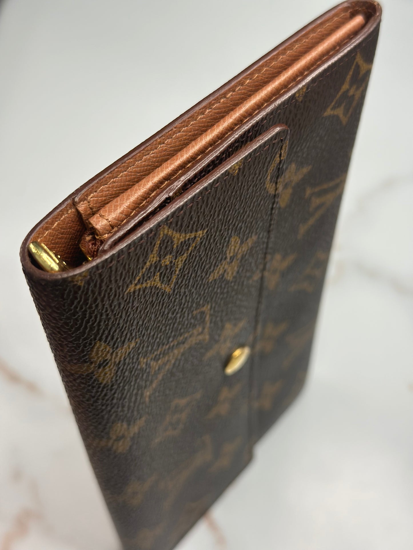 Pre-owned Louis Vuitton Sarah monogram canvas wallet
