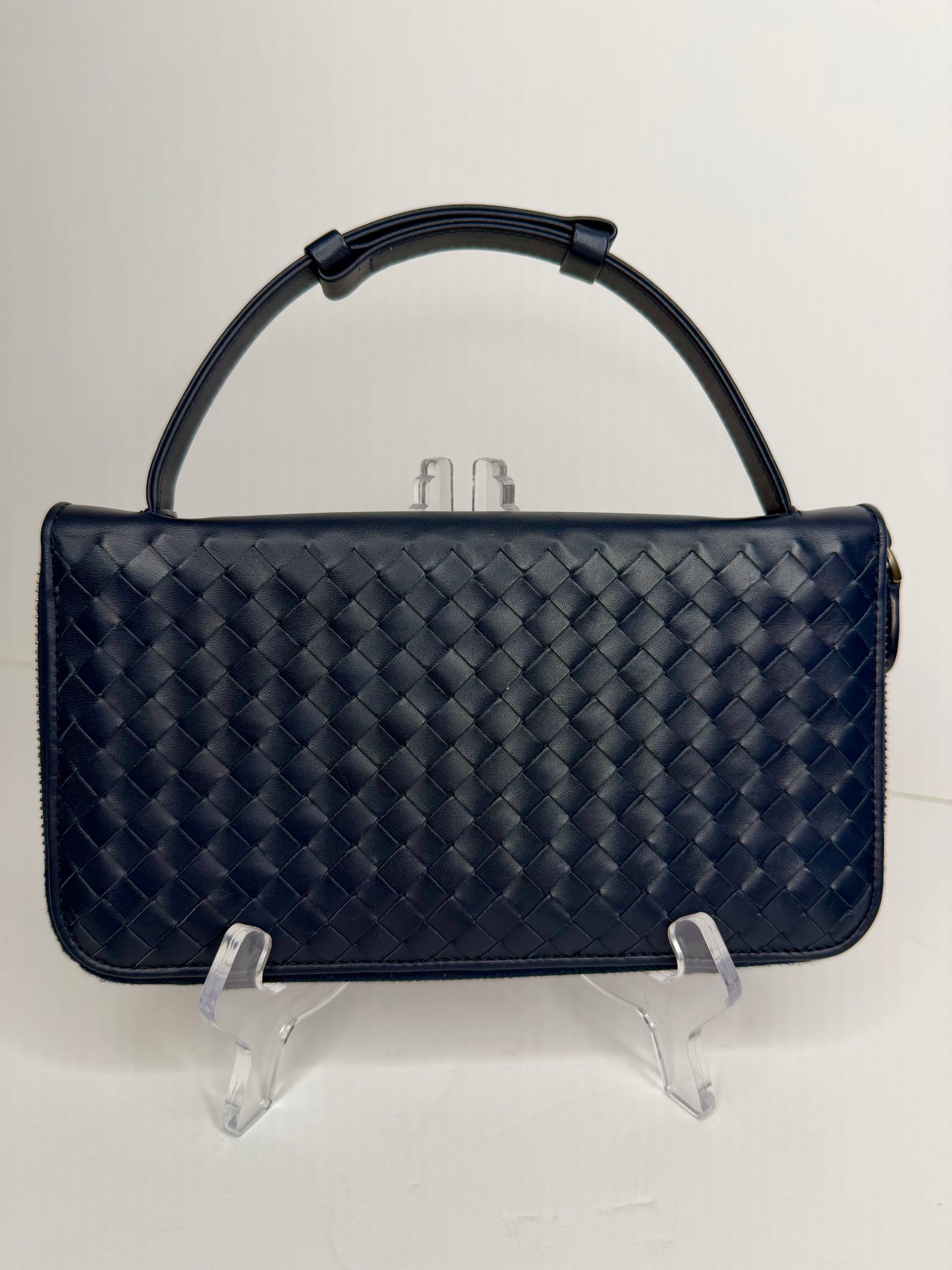 Pre-owned Bottega Veneta Intrecciato clutch in navy blue leather