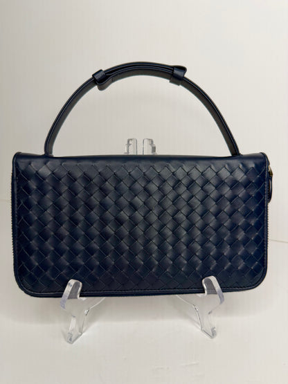 Pre-owned Bottega Veneta Intrecciato clutch in navy blue leather