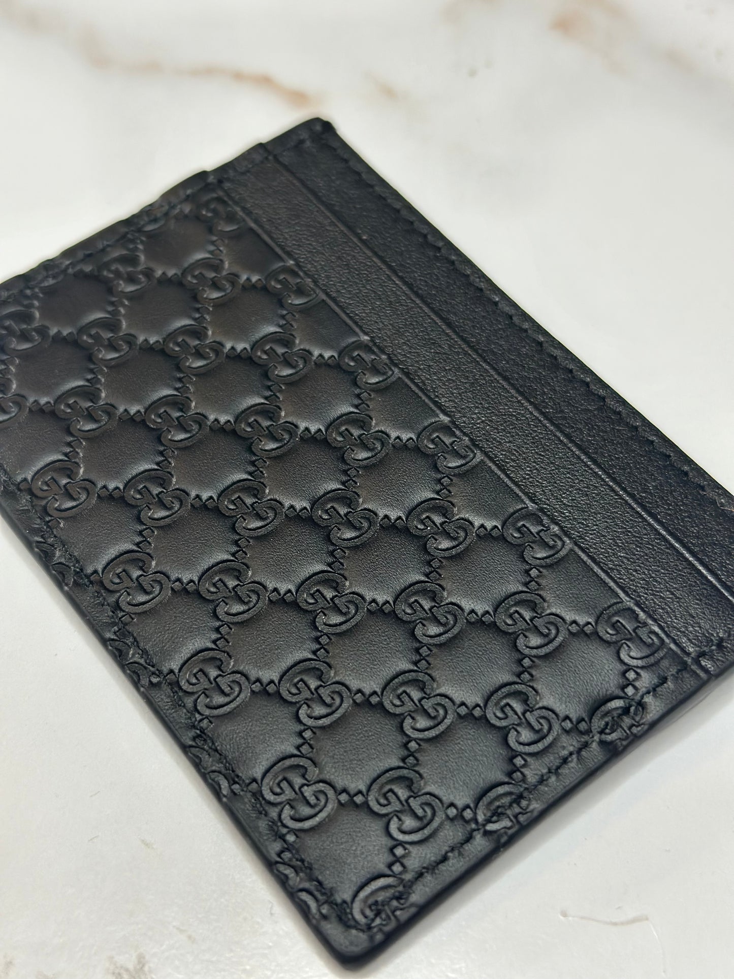 Pre-owned Gucci GG Microguccisima black leather card holder