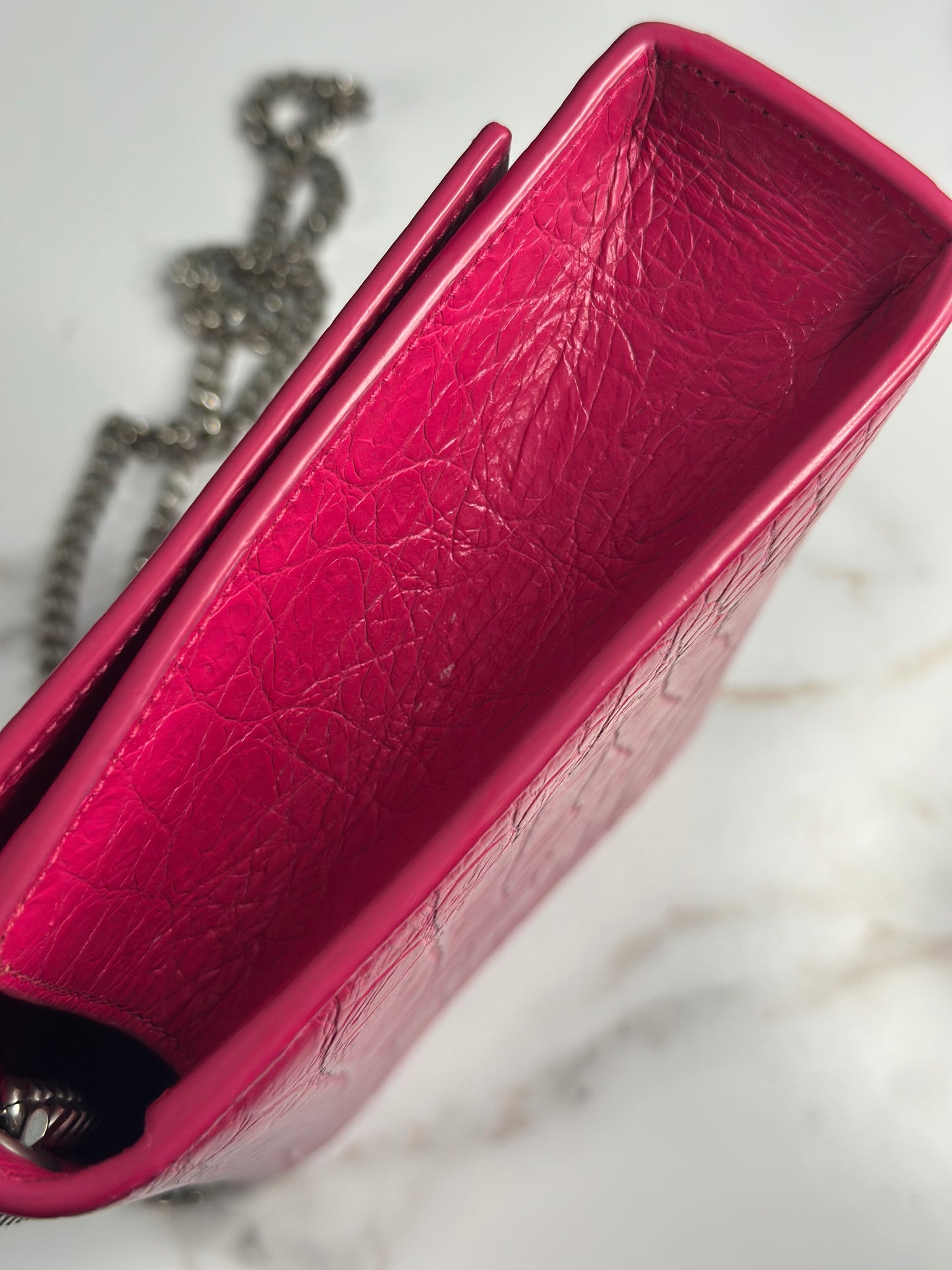 Pre-owned Saint Laurent Kate tassel crossbody bag in fuchsia croc-embossed leather